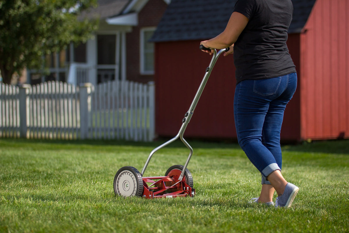 14-Inch 4-Blade Push Reel Lawn Mower N384618