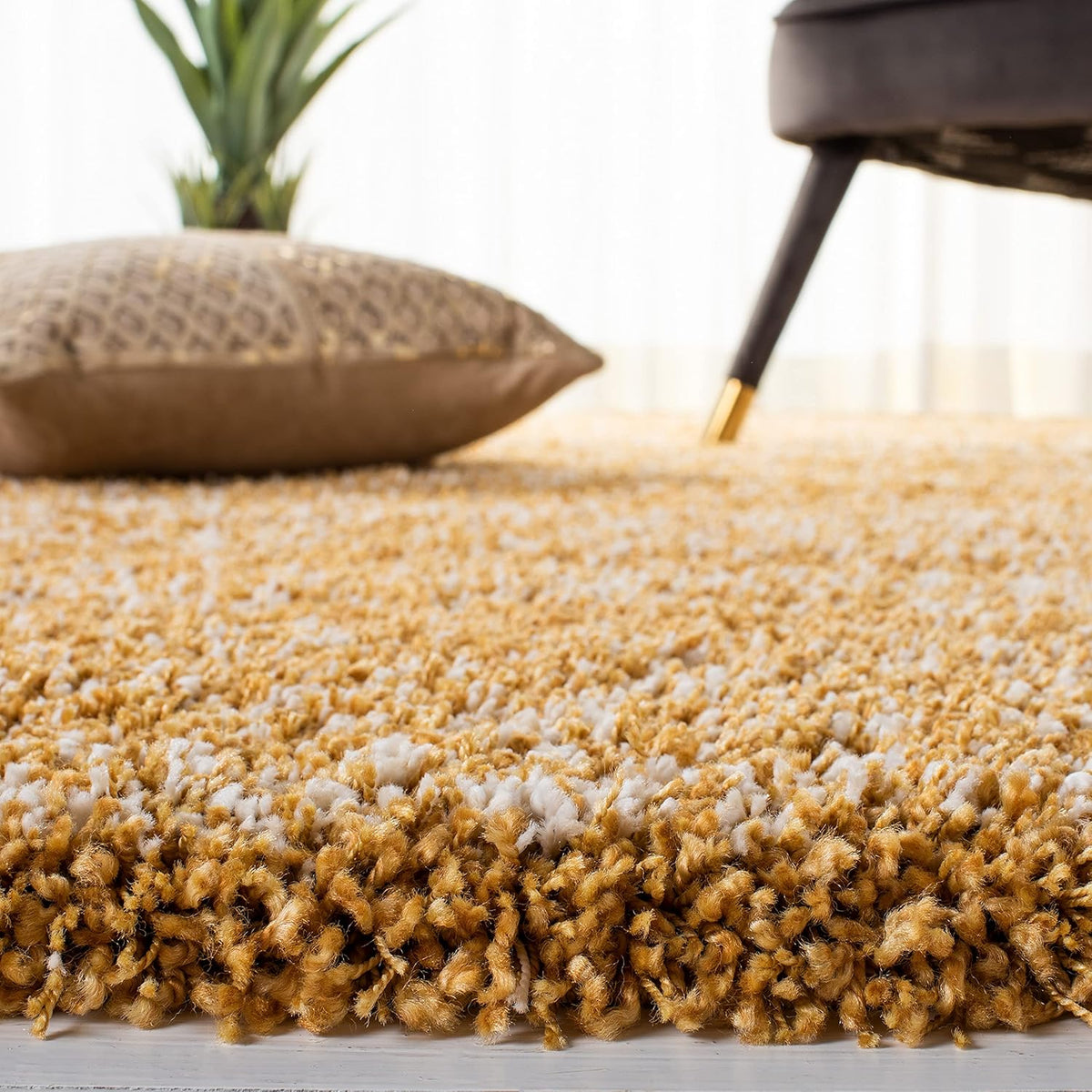 8' x 10' Gold Ivory Shag Area Rug Y12042