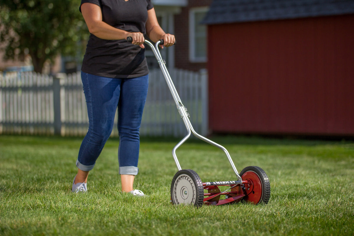 14-Inch 4-Blade Push Reel Lawn Mower N384618
