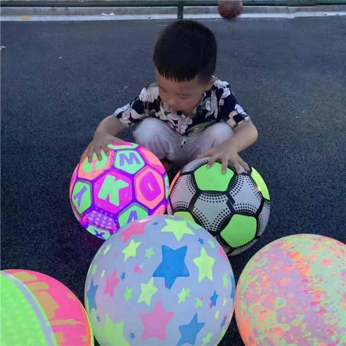 9 Inflatable LED Ball Toy U232