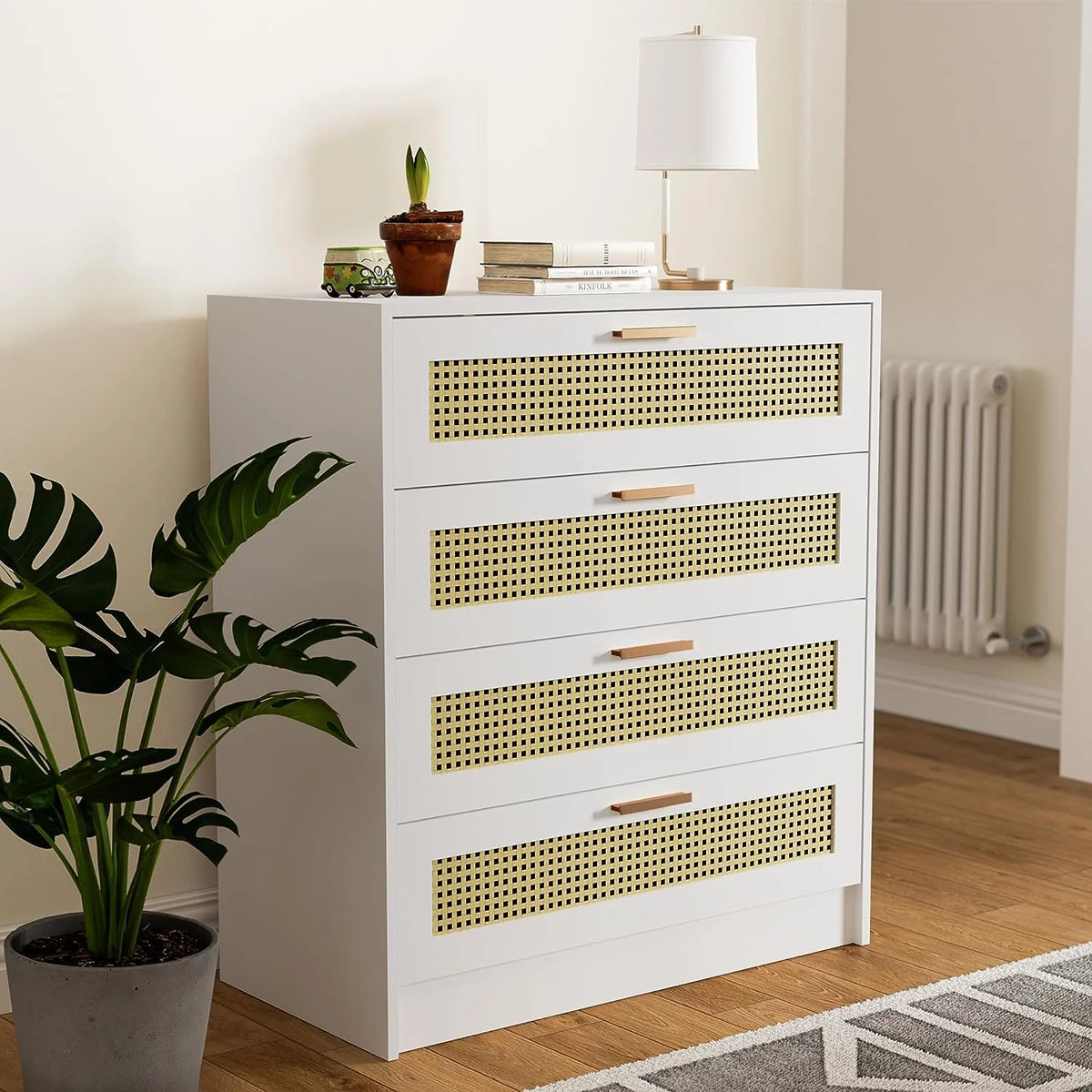 White 4 Drawer Wood Dresser Y738836