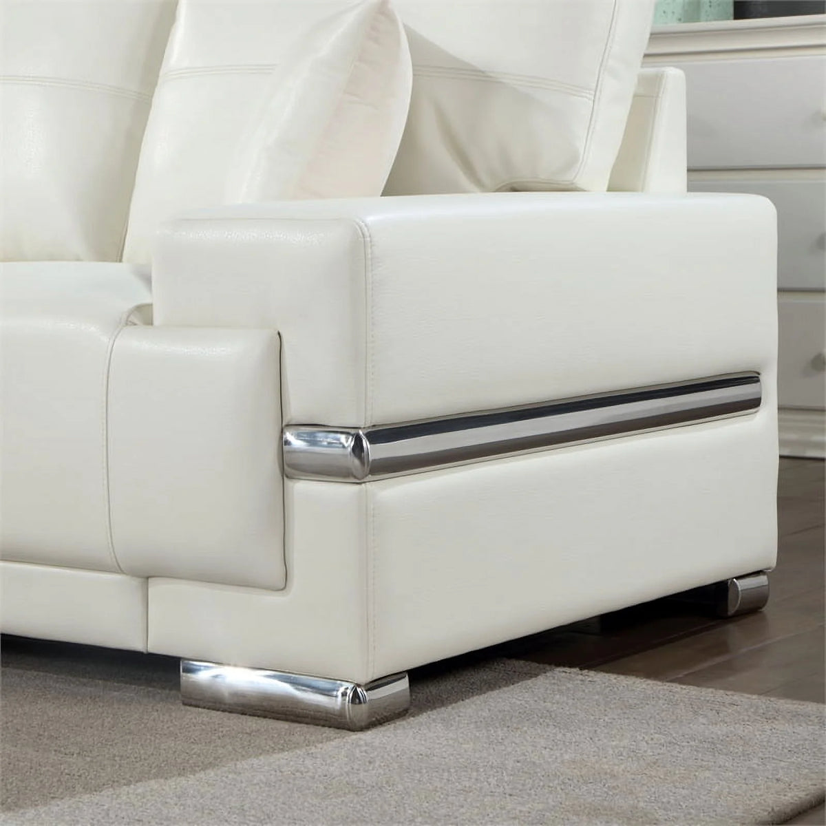 White Faux Leather Sectional with Ottoman U4040